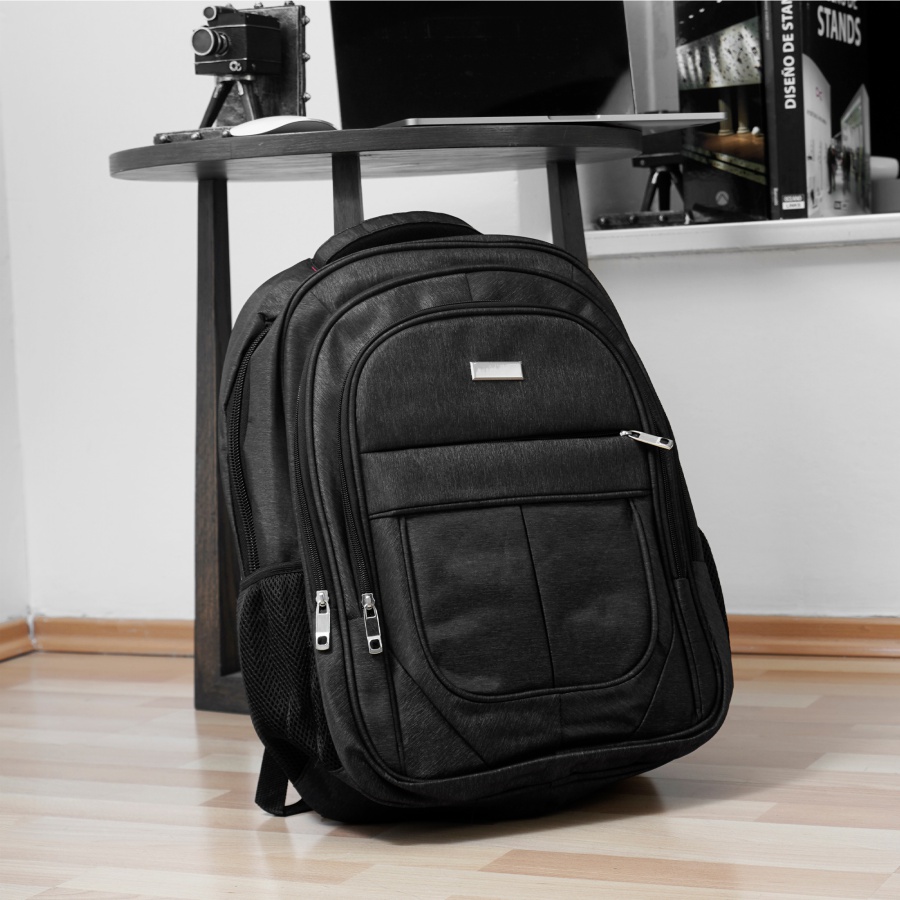 MOCHILA DE 4 COMPARTIMENTOS CON ESPACIO ACOLCHADO PARA LAPTOP MAX. DE 17 PULGADAS ORGANIZADOR INTERNO. F043